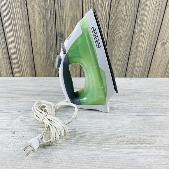thumbnail image 2 of Black+Decker Easy Steam Compact Iron IR02V-T - 1200W Steam Iron With Spray & Anti-Drip 2 of 13
